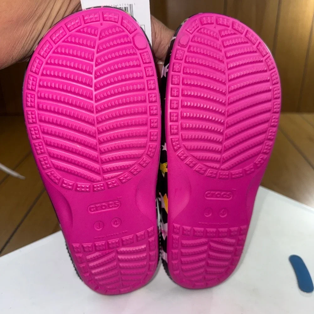 Crocs Classic Star Print Sandal‎ K Pink Black Multi Kids J4 209094-6UC NWT